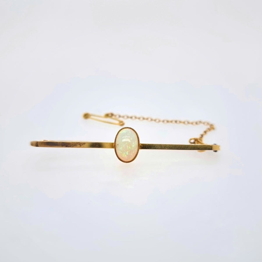 15ct Oval Opal Bar Brooch