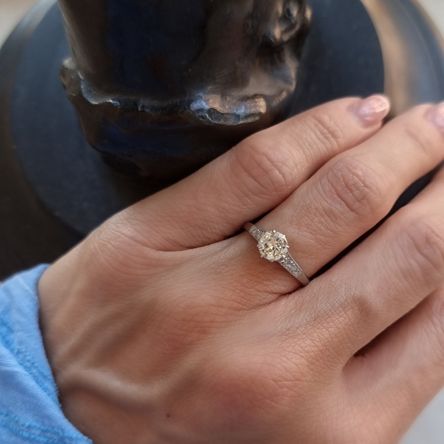 Round Brilliant Cut Diamond Ring