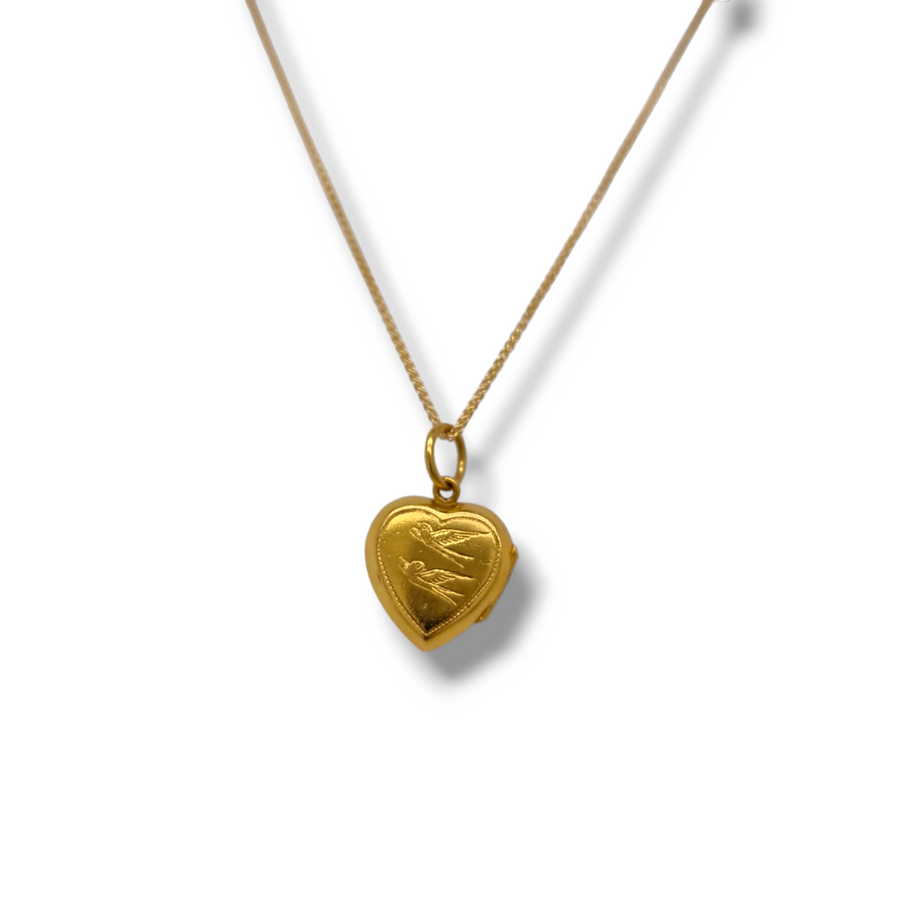 22ct Gold Antique Locket & Chain