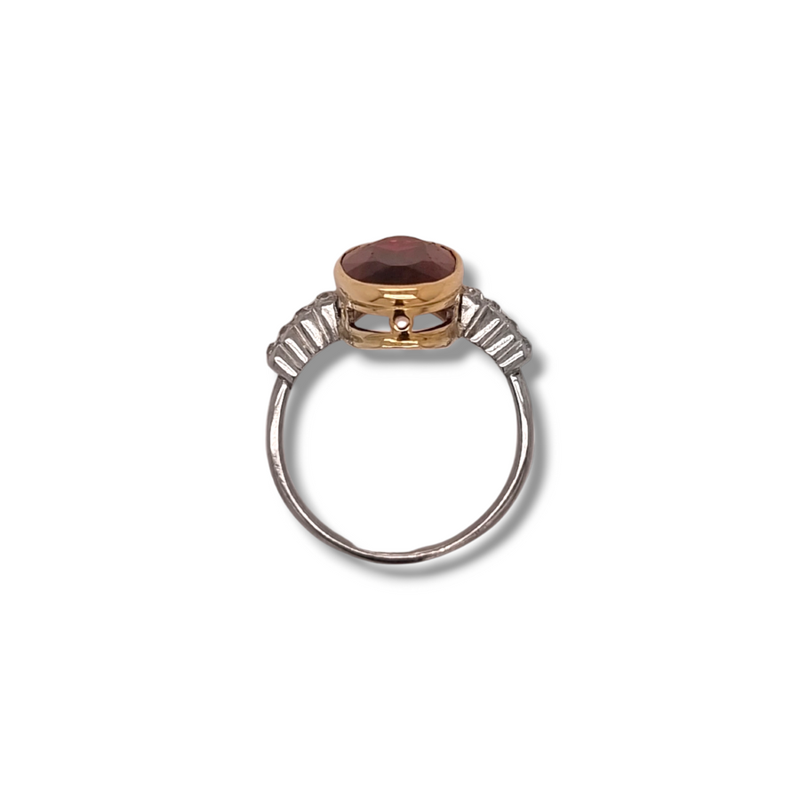 Garnet & Diamond Ring
