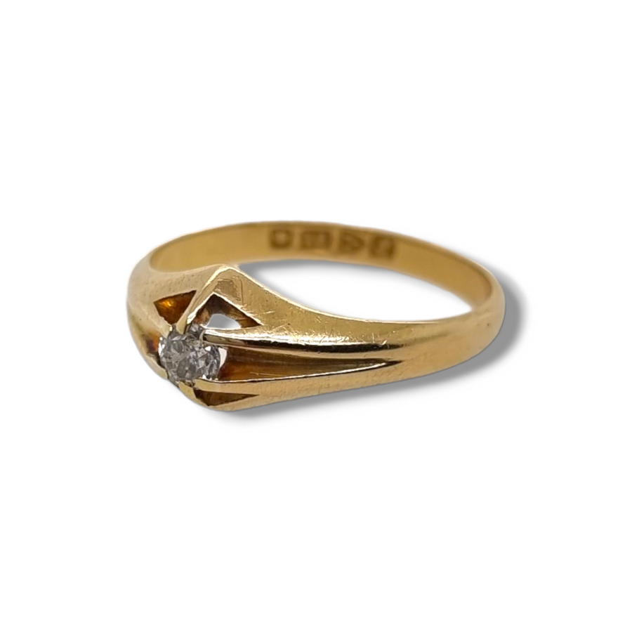 18ct Yellow Gold Diamond Ring
