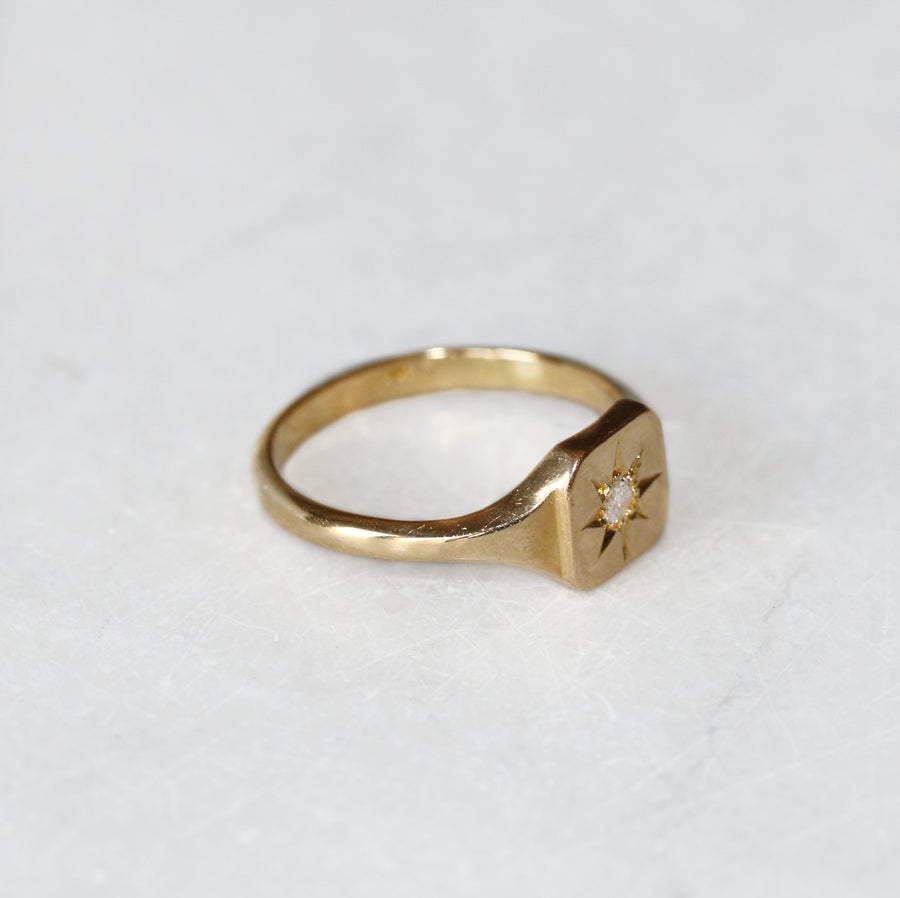 Vintage 18ct Yellow Gold Diamond Signet Ring