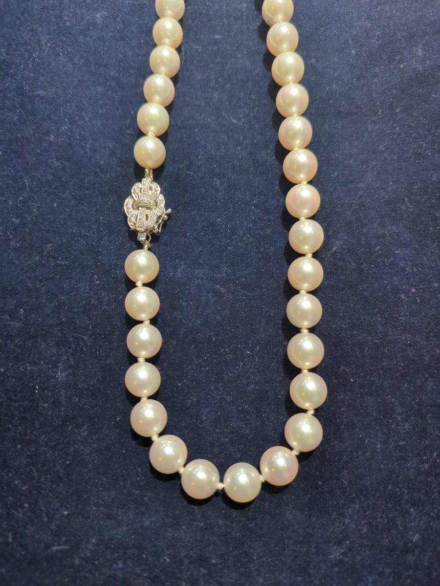18ct WG Light Pink Cultured Pearls