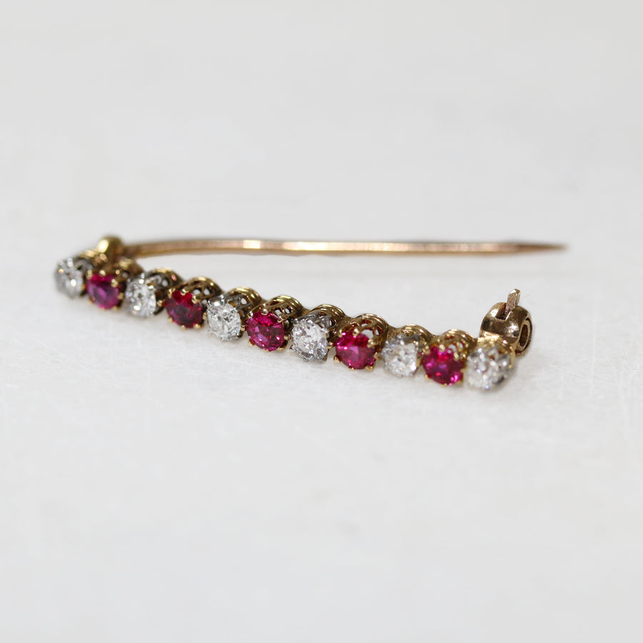 18ct Yellow Gold Ruby & Diamond Bar Brooch