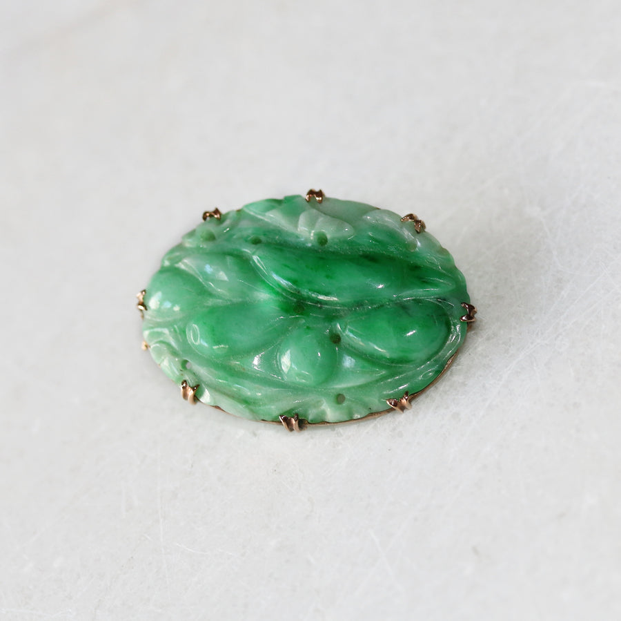 Vintage 9ct Gold Carved Jadeite Brooch