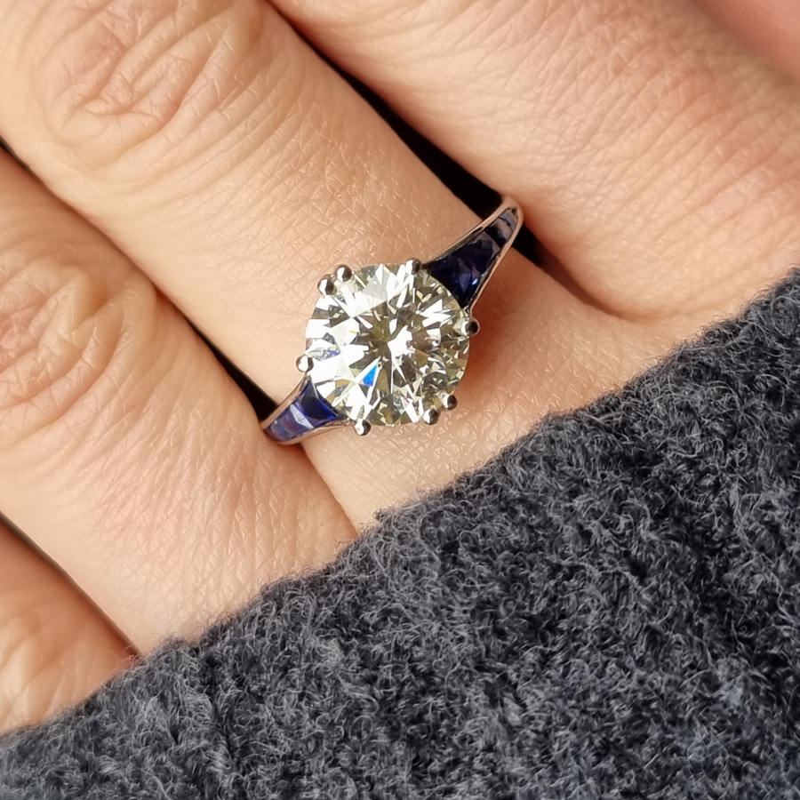 2.89ct Diamond & Sapphire Solitaire Ring